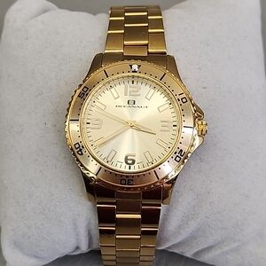 Oceanaut Watch Womens Gold Tone
